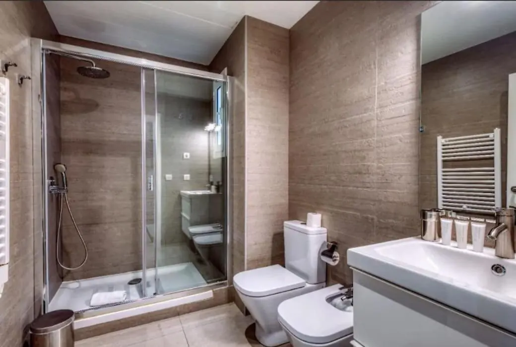 Perfectly Located 4Bed 4Bath Apartment In Barcelona 2 2 0*,  Spain